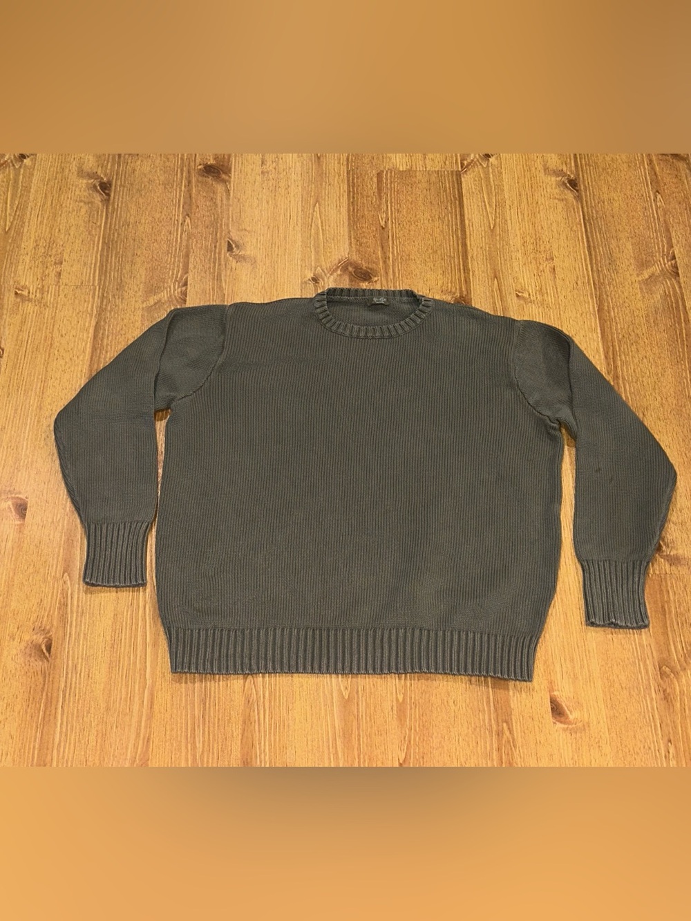 Brandy Melville John Galt green khaki sweater 100% cotton